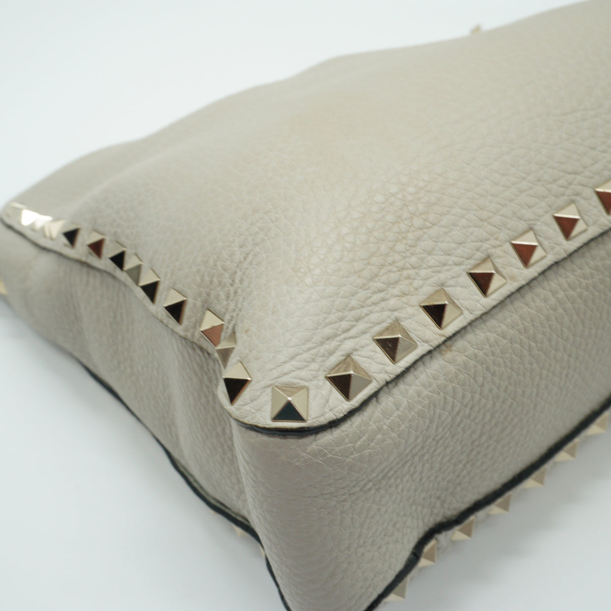 Valentino	Rockstud Small Hobo Bag Off White GHW
