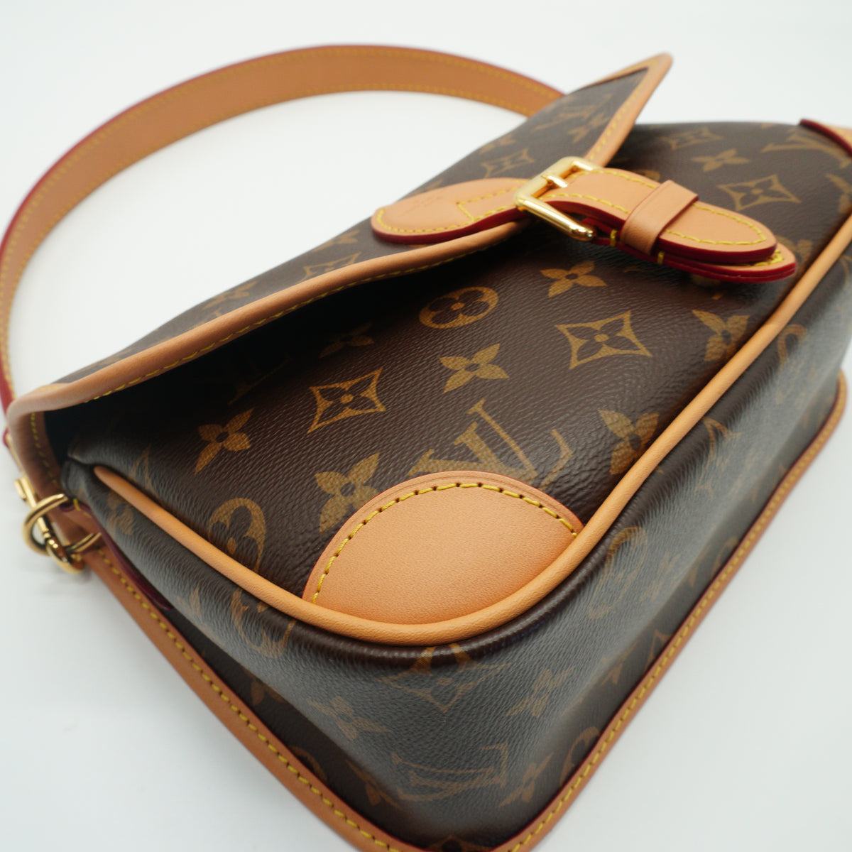 Louis Vuitton Daine Stachel Small GHW