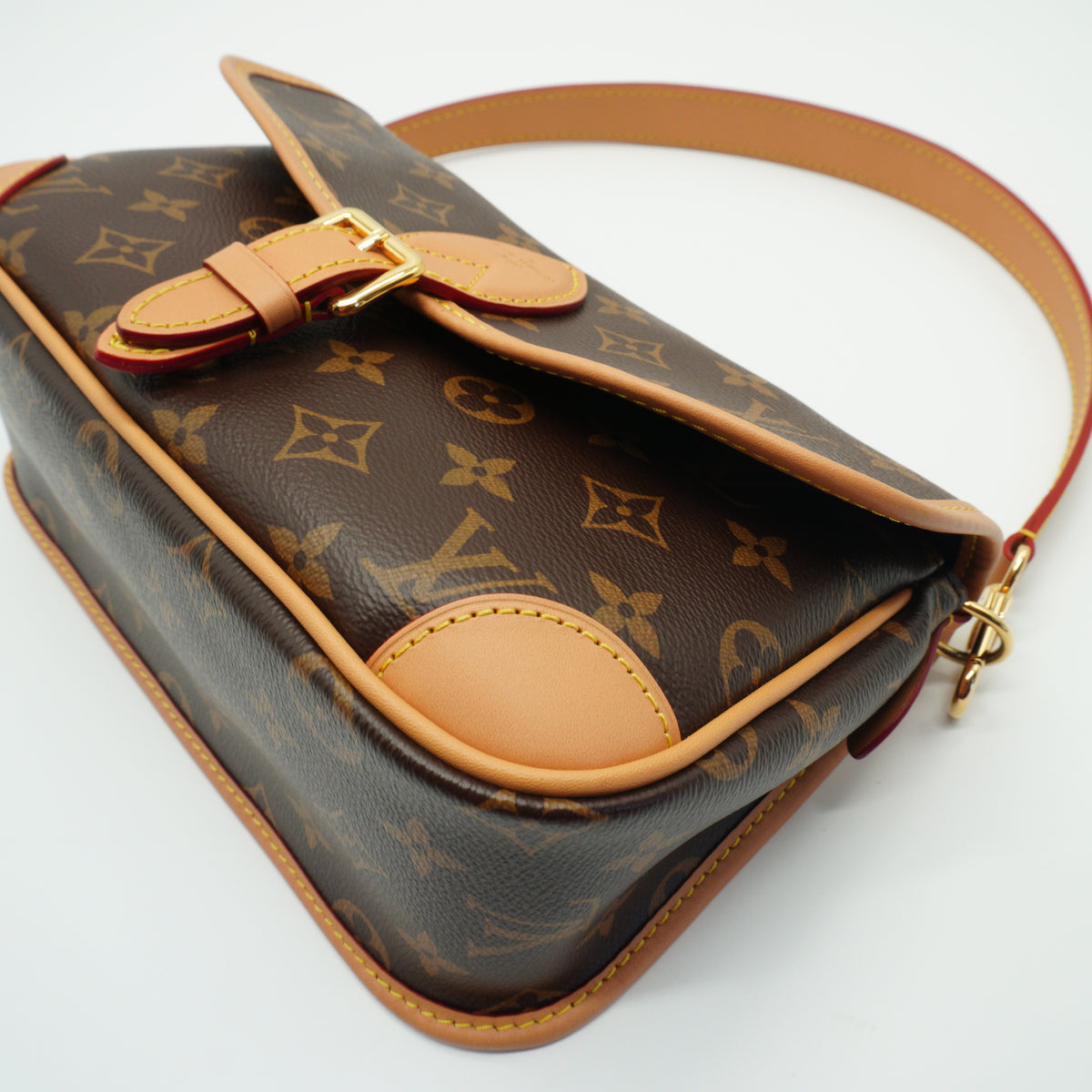 Louis Vuitton Daine Stachel Small GHW