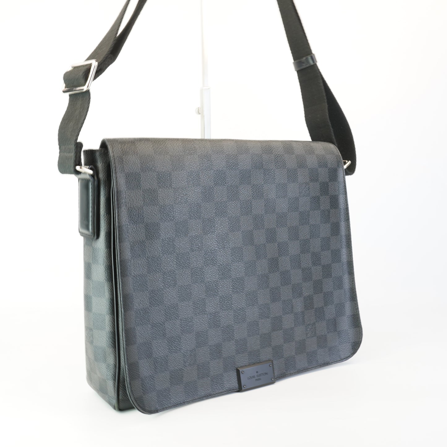 Louis Vuitton  For Men Messenger Bag MM