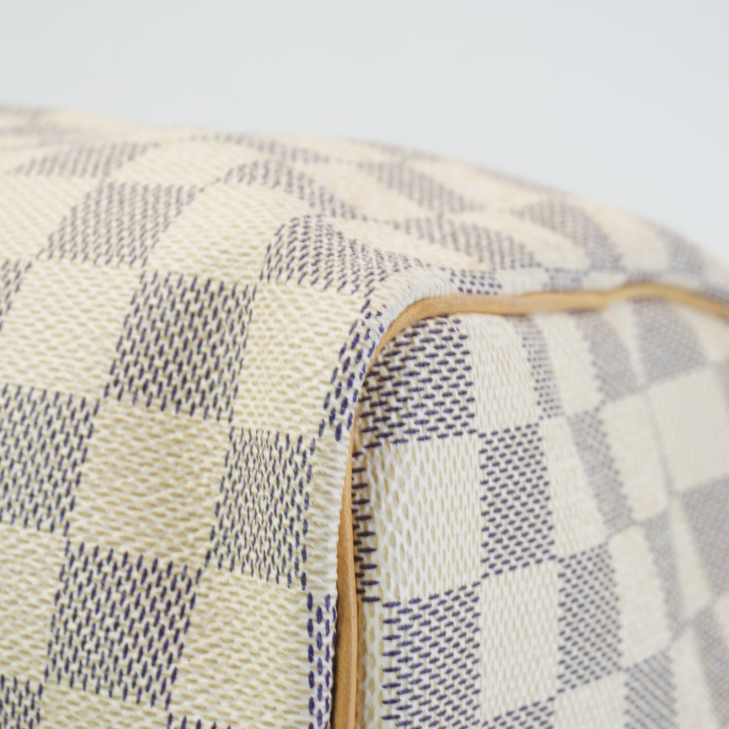 Louis Vuitton	Damier Azur Speedy 25 GHW