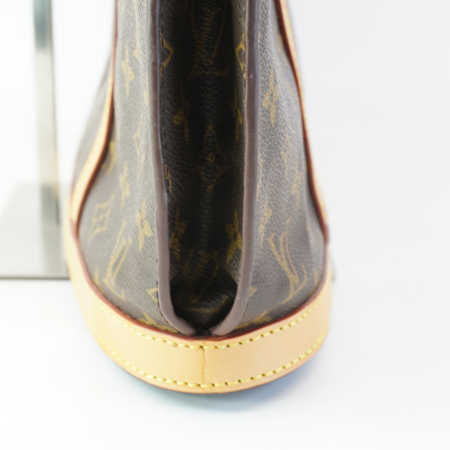 Louis Vuitton	Cav Babylon