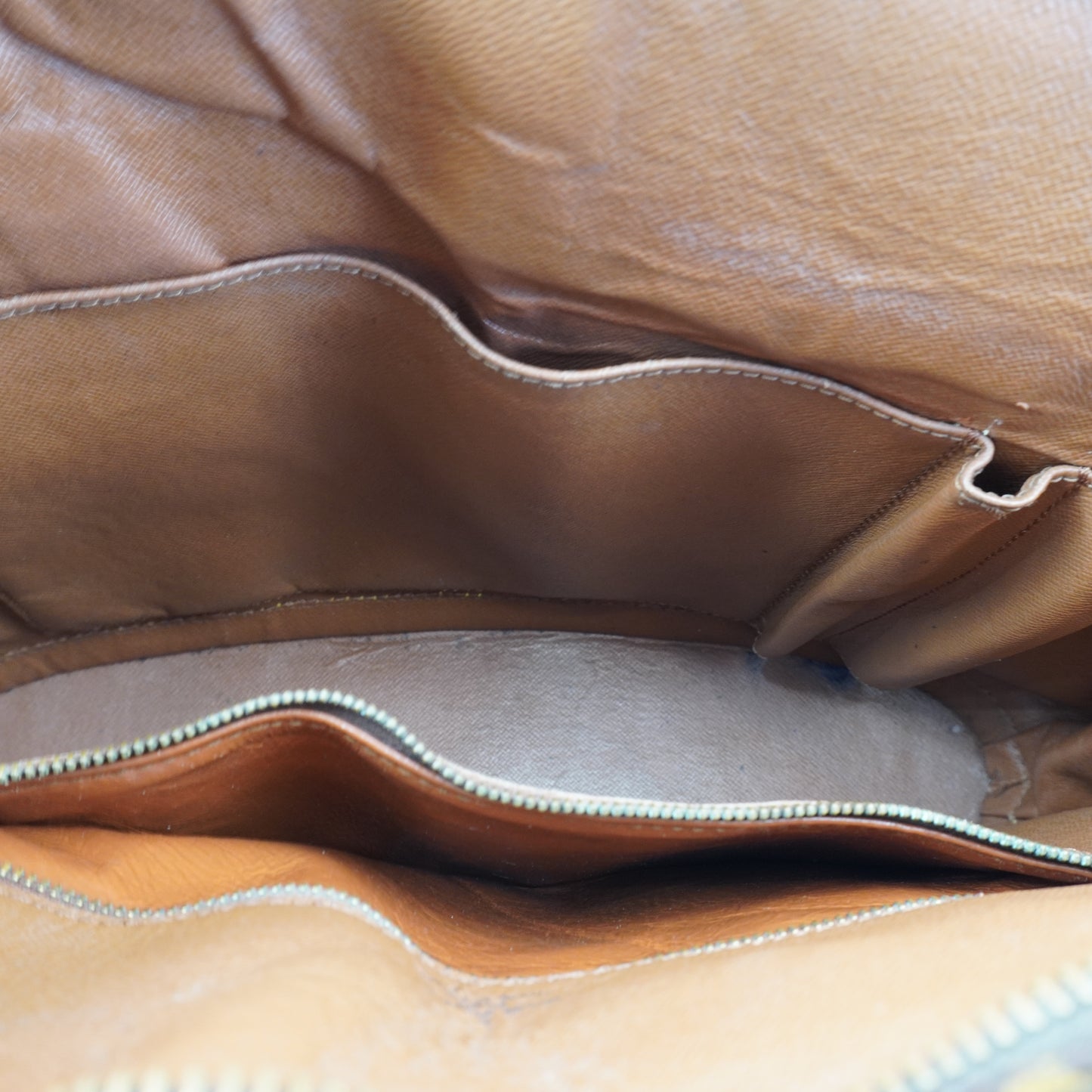 Louis Vuitton	Cav Babylon
