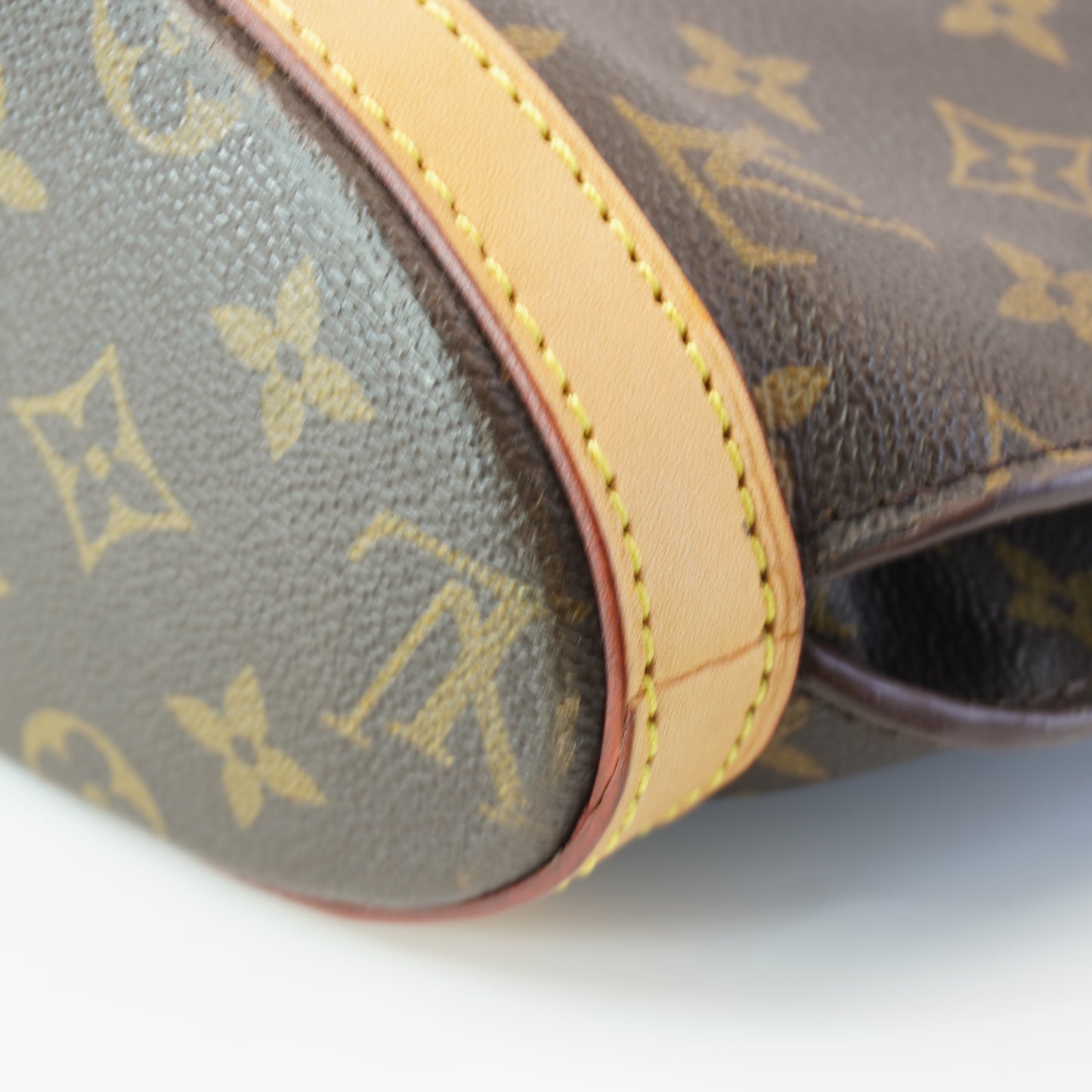 Louis Vuitton	Cav Babylon