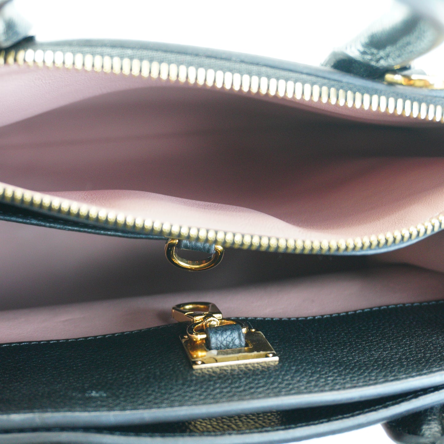Louis Vuitton	City Steamer Black/Pink Medium GHW