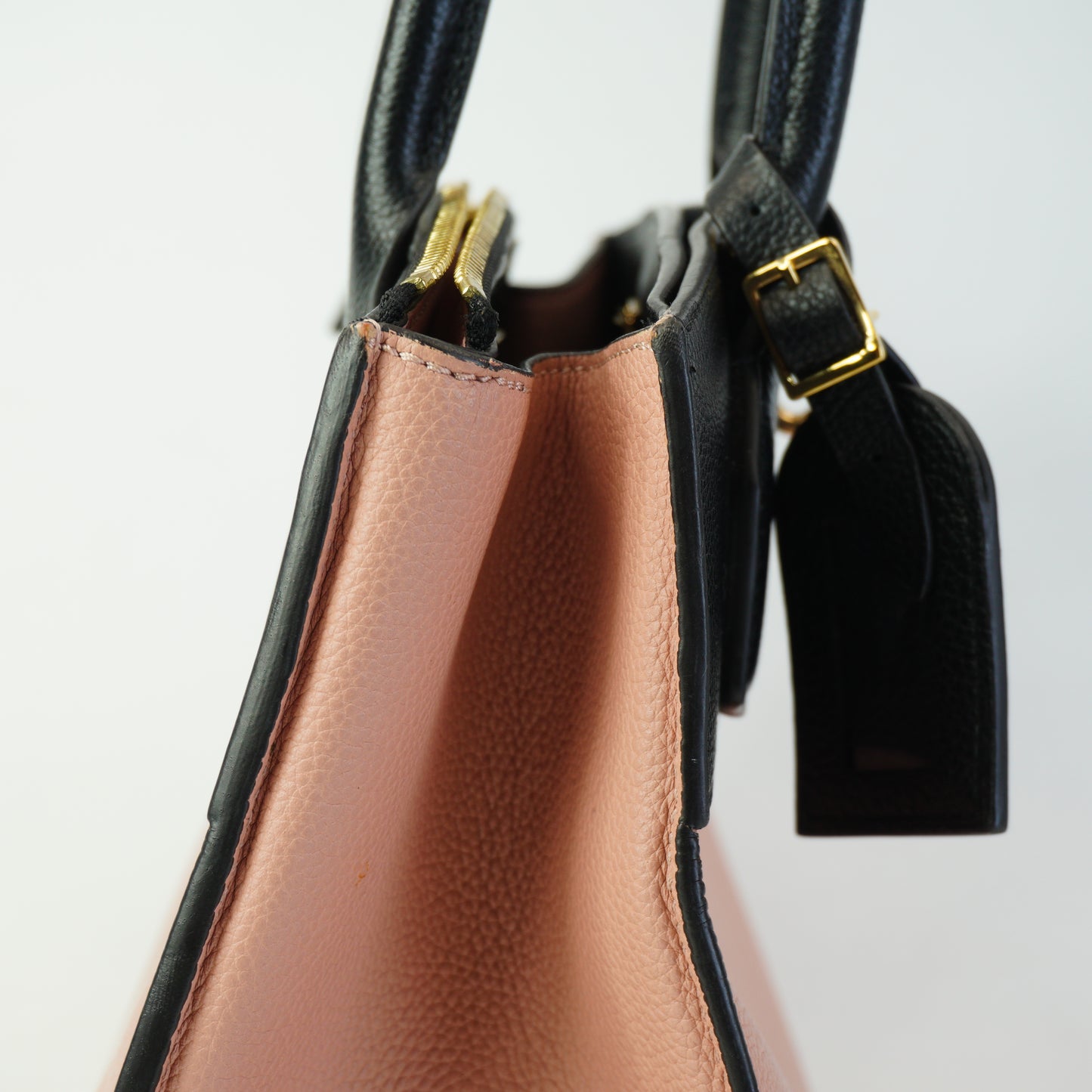 Louis Vuitton	City Steamer Black/Pink Medium GHW