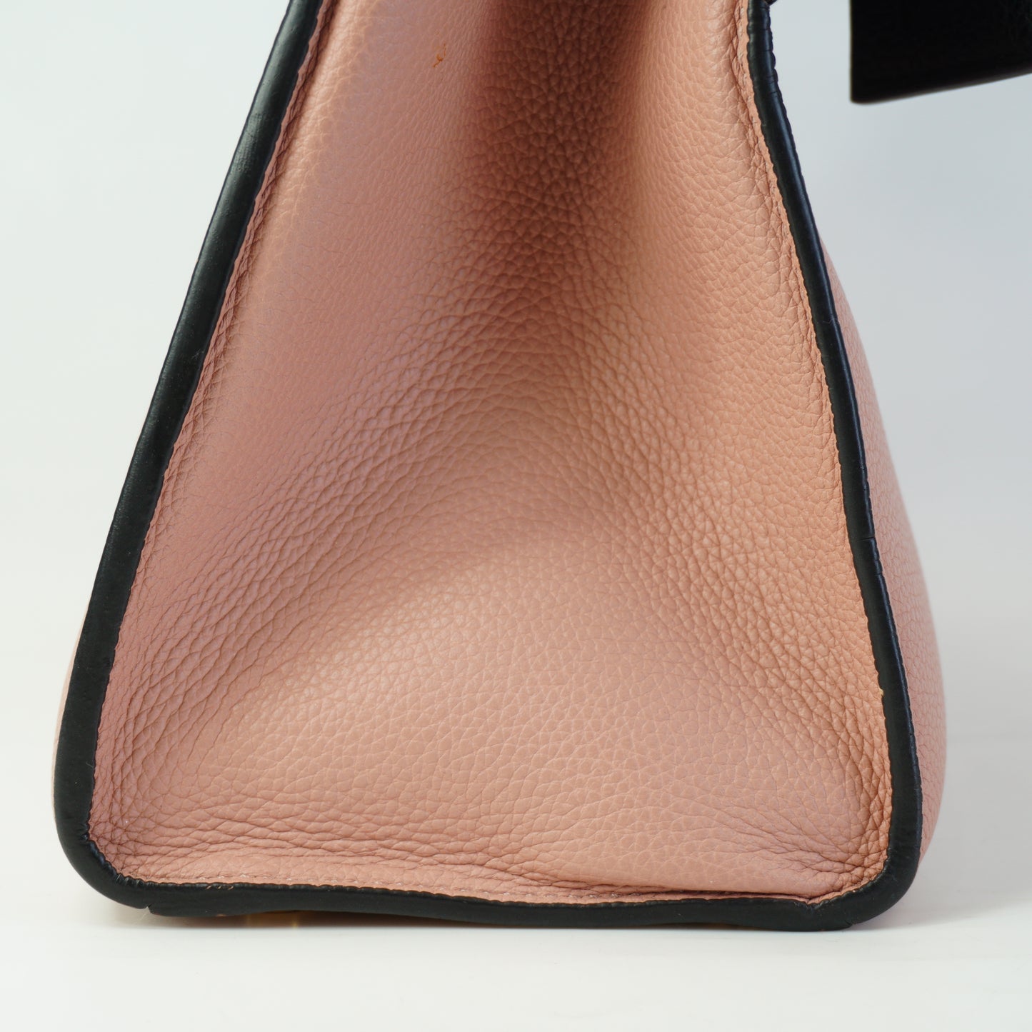 Louis Vuitton	City Steamer Black/Pink Medium GHW