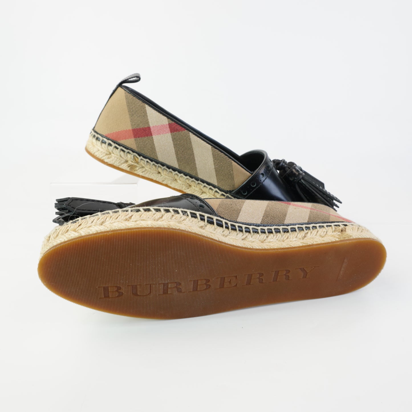 Burberry	Loafers size 8