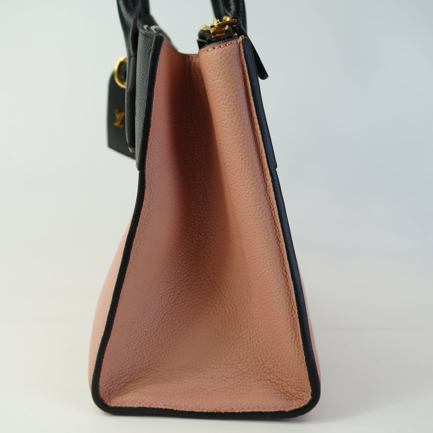Louis Vuitton	City Steamer Black/Pink Medium GHW