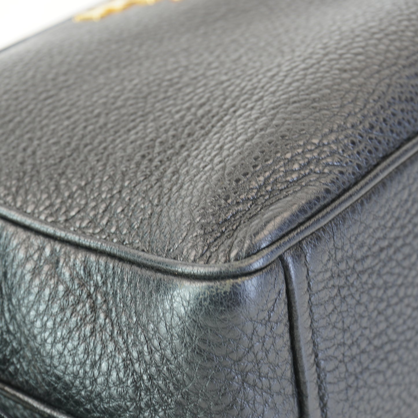 Prada Vintelo Daino Cambag Black
