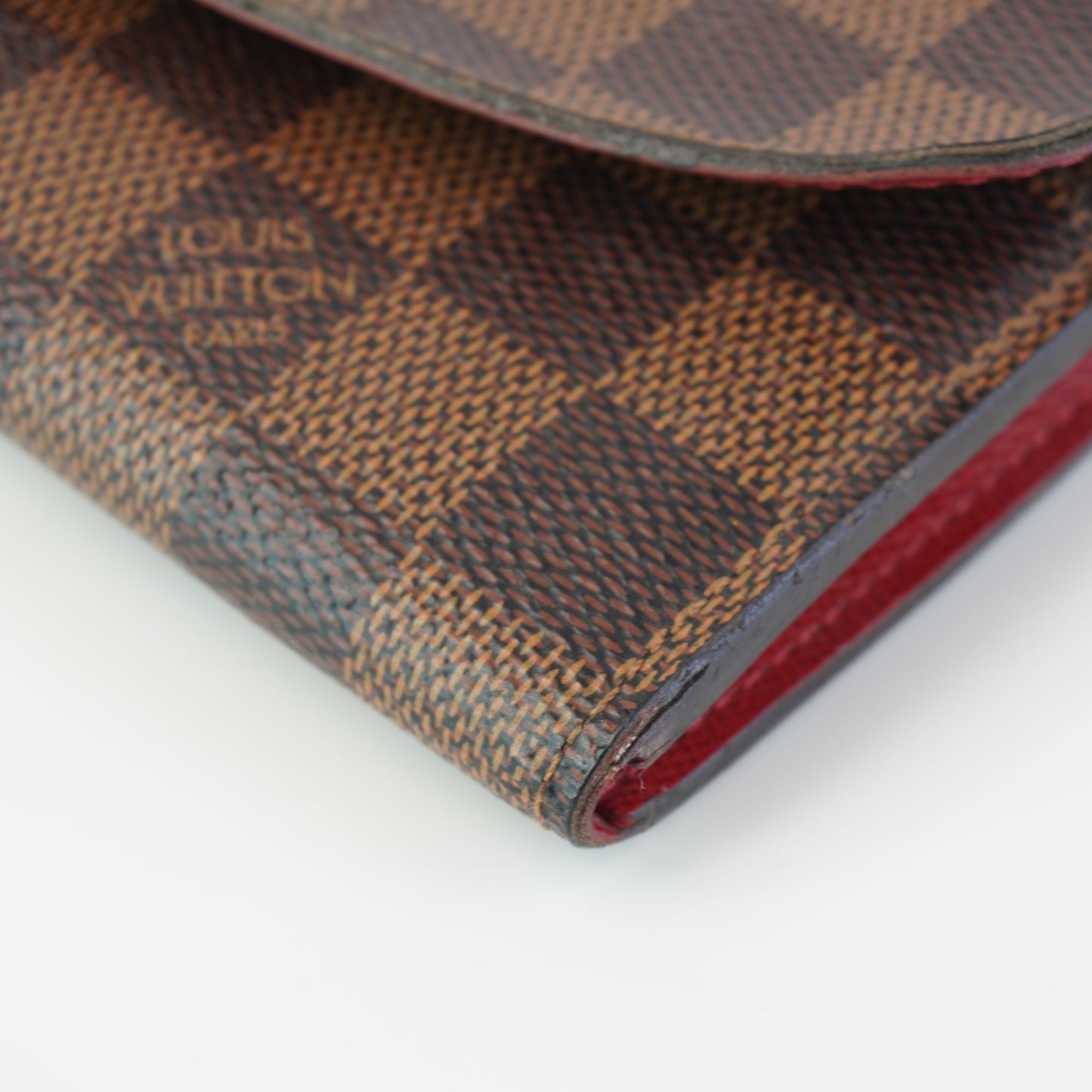 Louis Vuitton	Sarah Wallet
