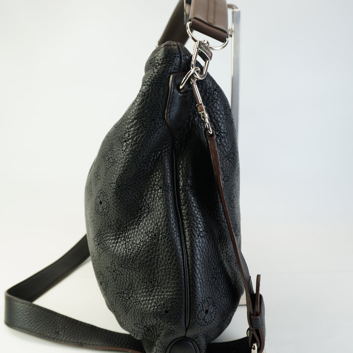 Louis Vuitton	Selene MM Black SHW