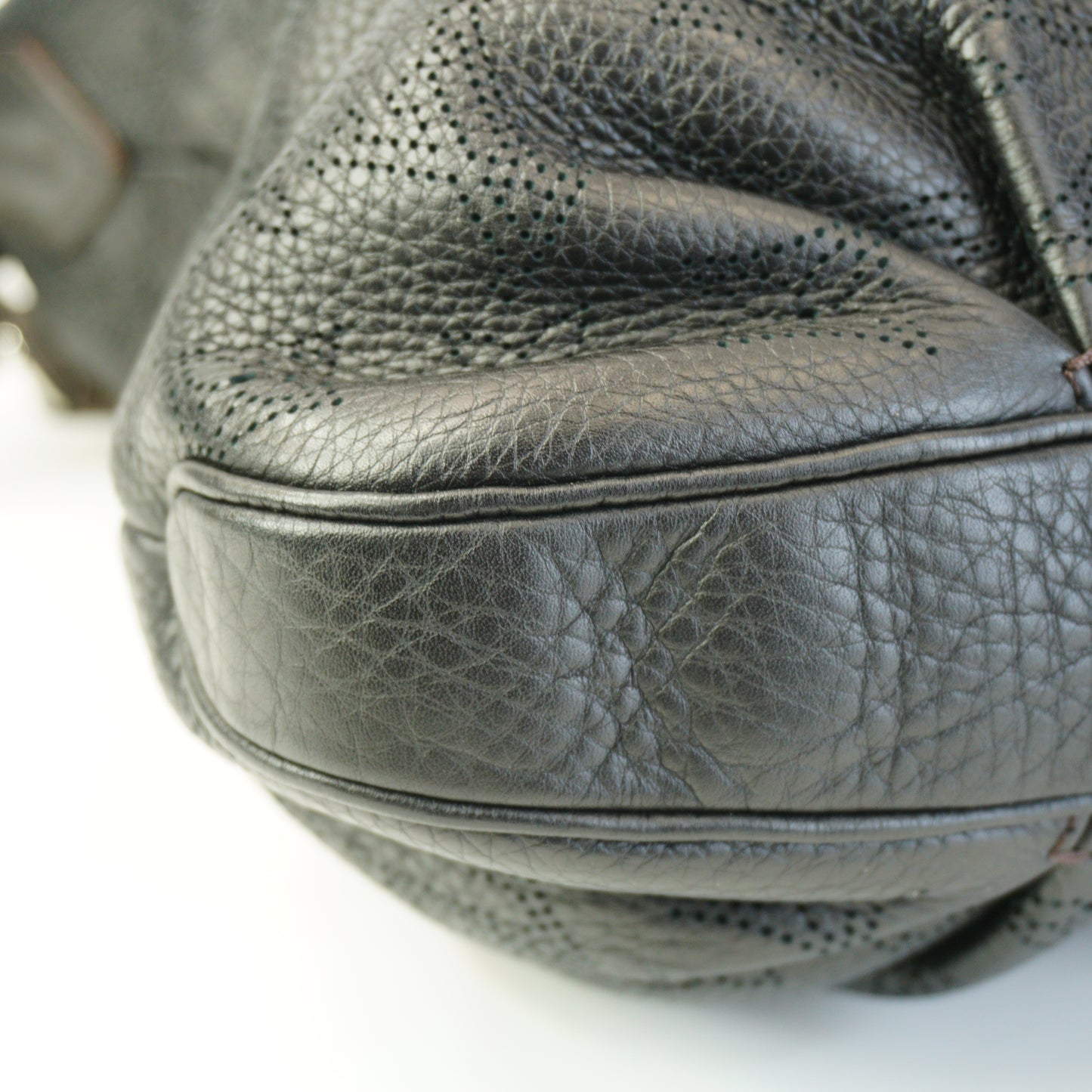 Louis Vuitton	Selene MM Black SHW