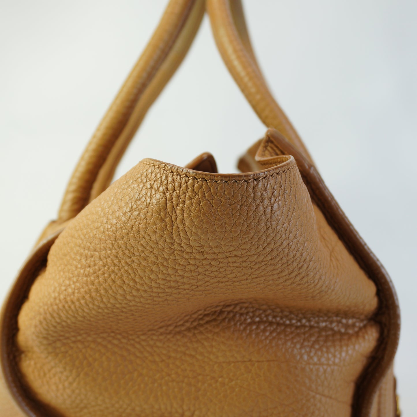 Celine	Luggage  Tote Brown Medium GHW