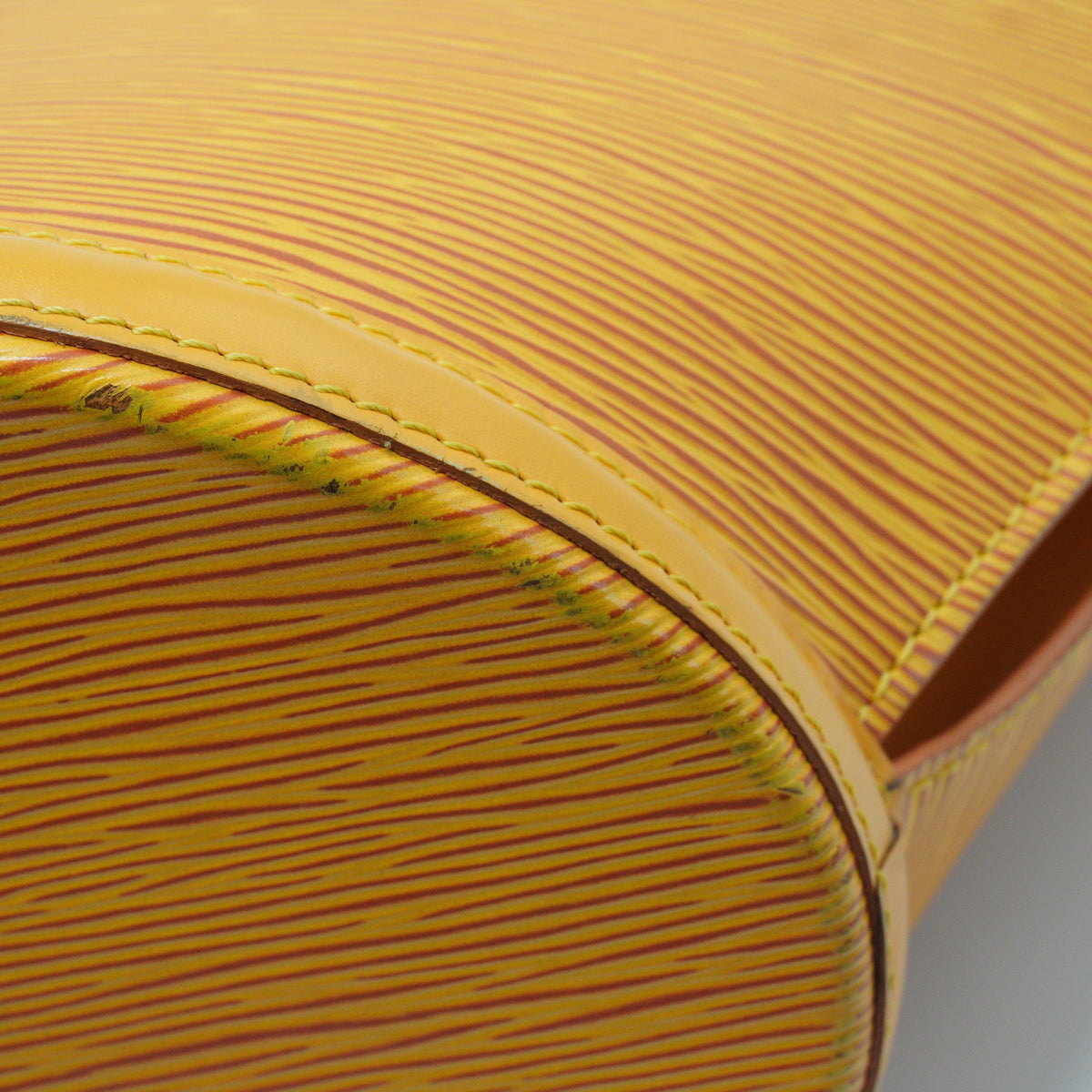 Louis Vuitton Saint Jaques Medium Epi Leather Yellow GHW