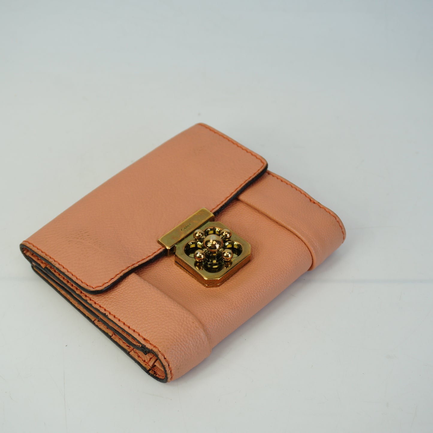 Chloe	Lock Compact Tri-fold wallet Peach GHW
