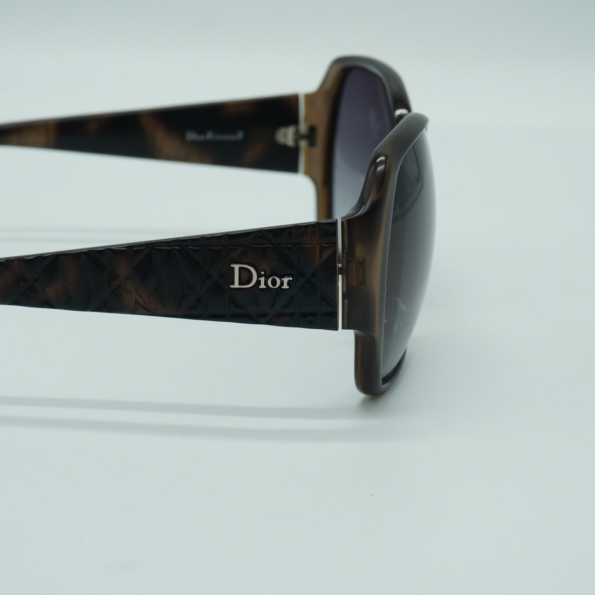 Dior Frisson Shades