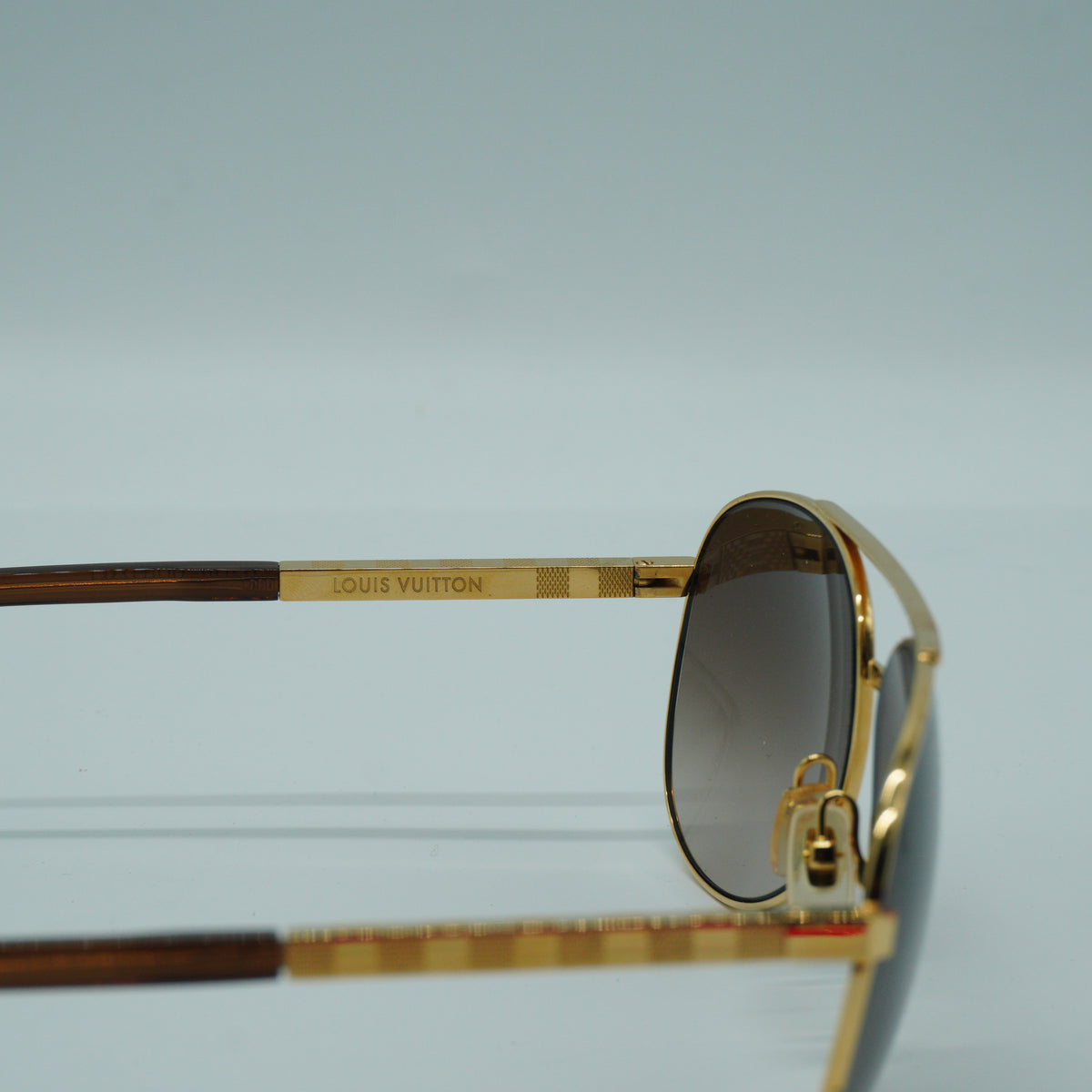 Louis Vuitton Attitude Pilote Sunglasses
