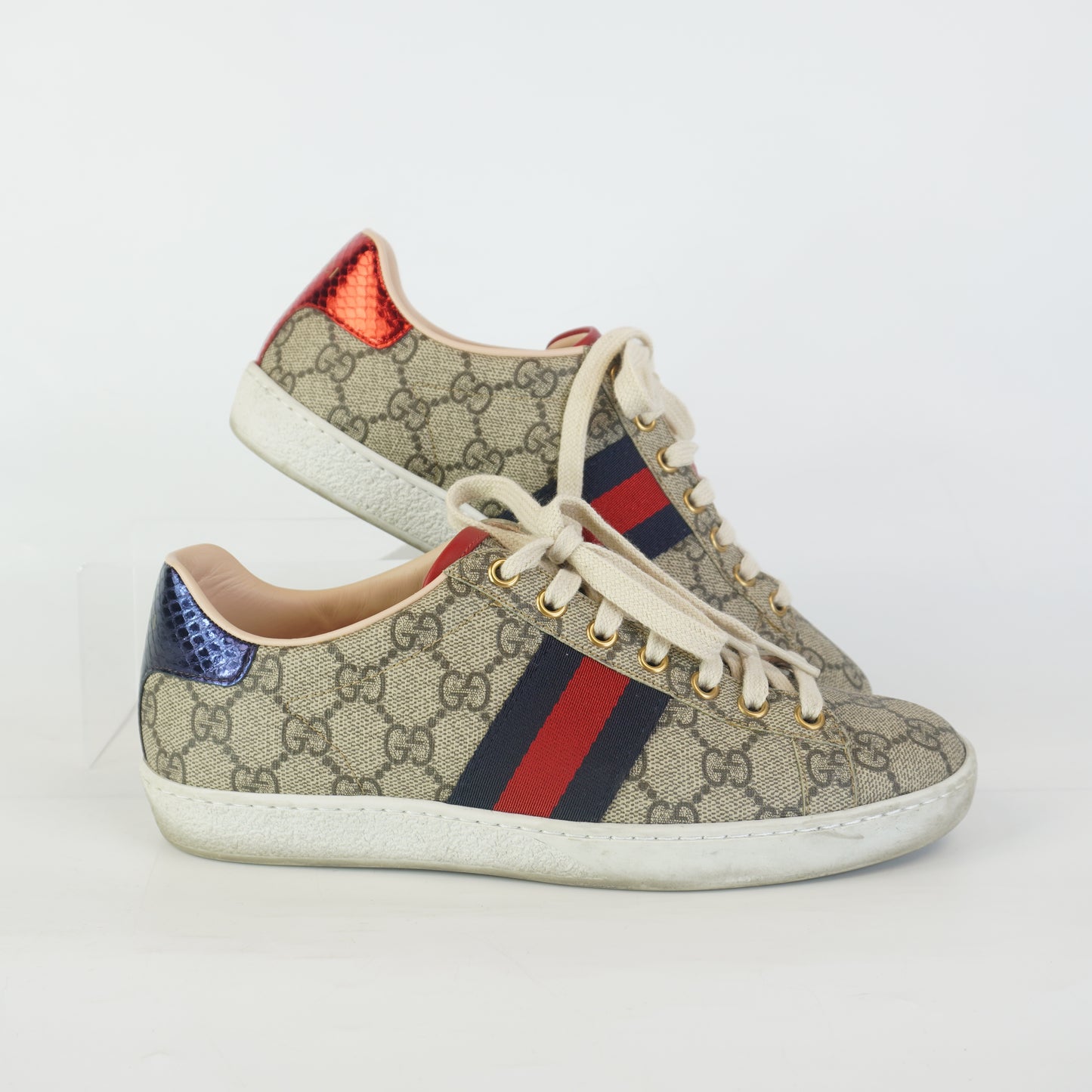 Gucci Ace  GG Supreme size35