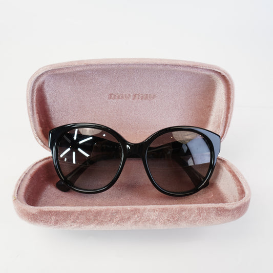 Miu miu	Shades RAP5975AA		9,000.00