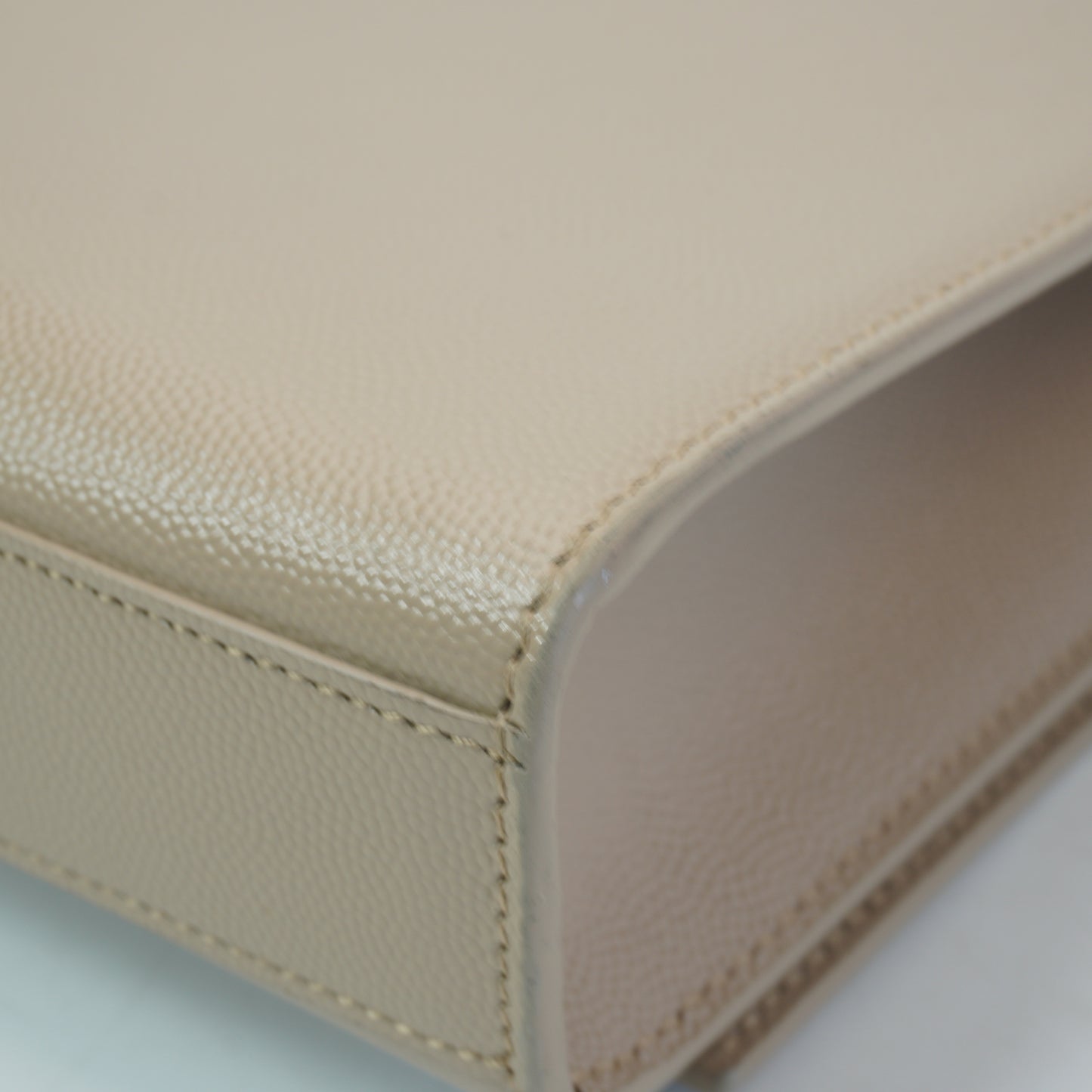 YSL	Kate Beige Medium GHW