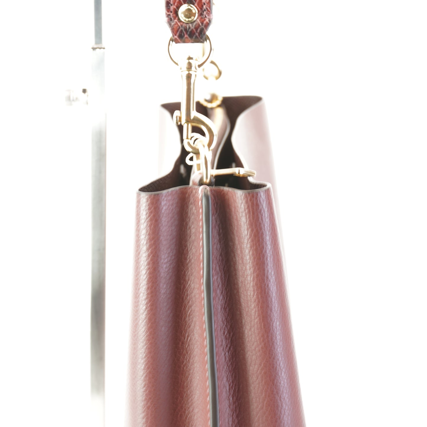Coach Slim bucket maroon bag