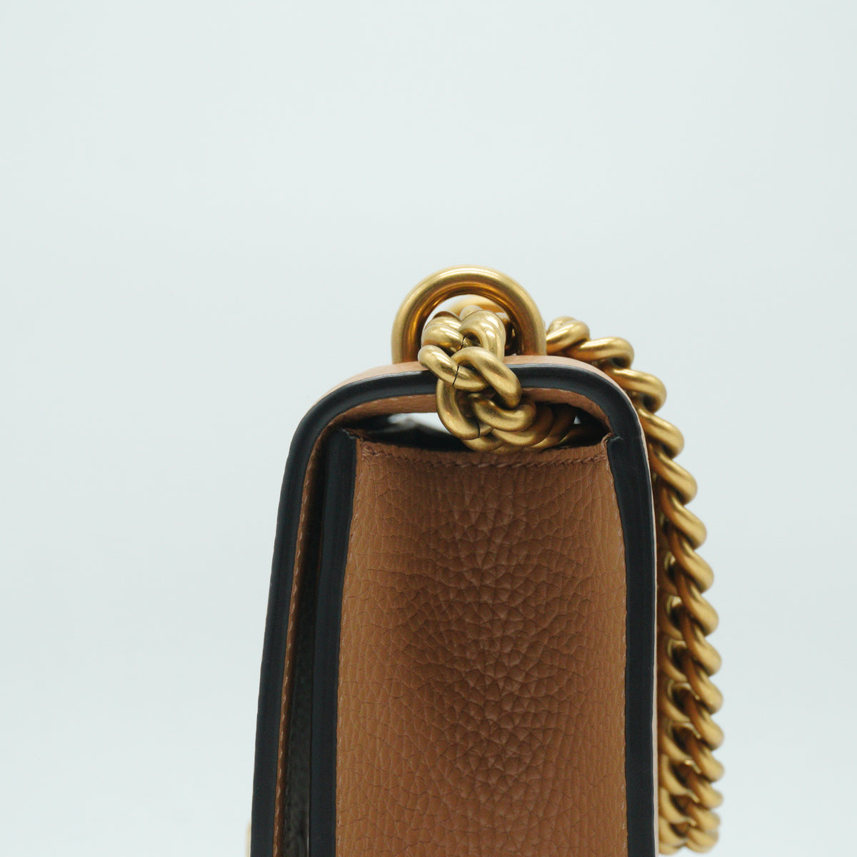 Gucci	GG Marmont Grained Leather Small Chain Flap Bag Beige GHW