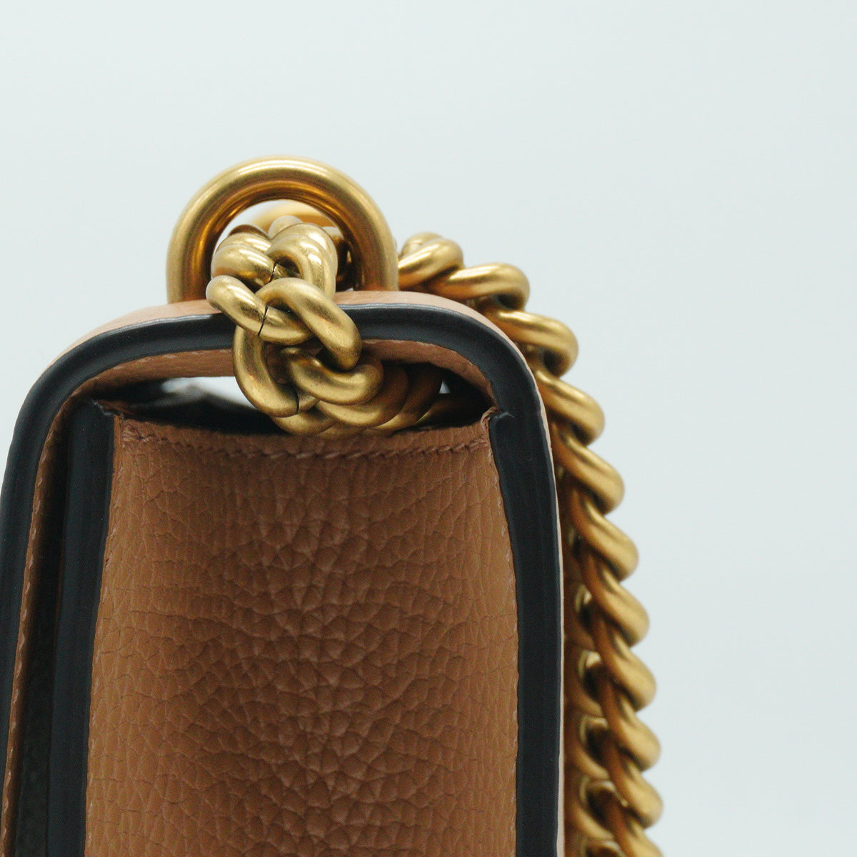 Gucci	GG Marmont Grained Leather Small Chain Flap Bag Beige GHW