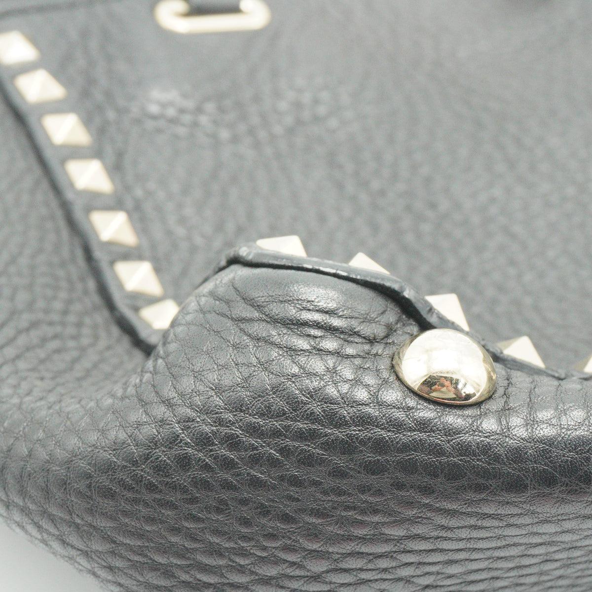 Valentino Garavani Rockstud Bag Black Medium SHW