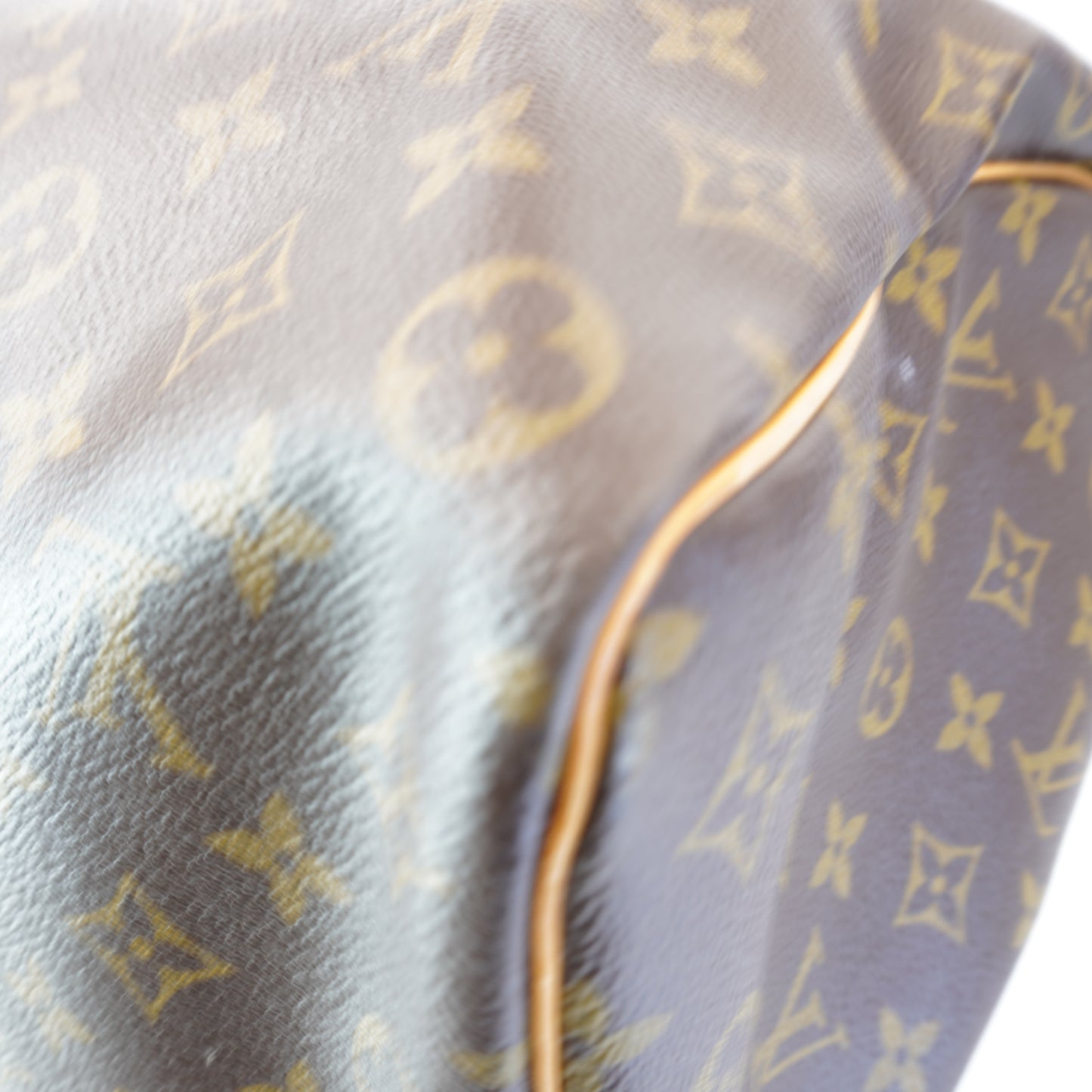 Louis Vuitton	Keepall