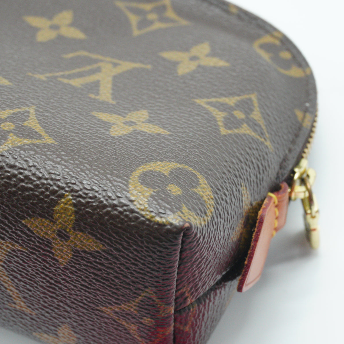 Louis Vuitton V Cosmic Pouch Monogram GHW
