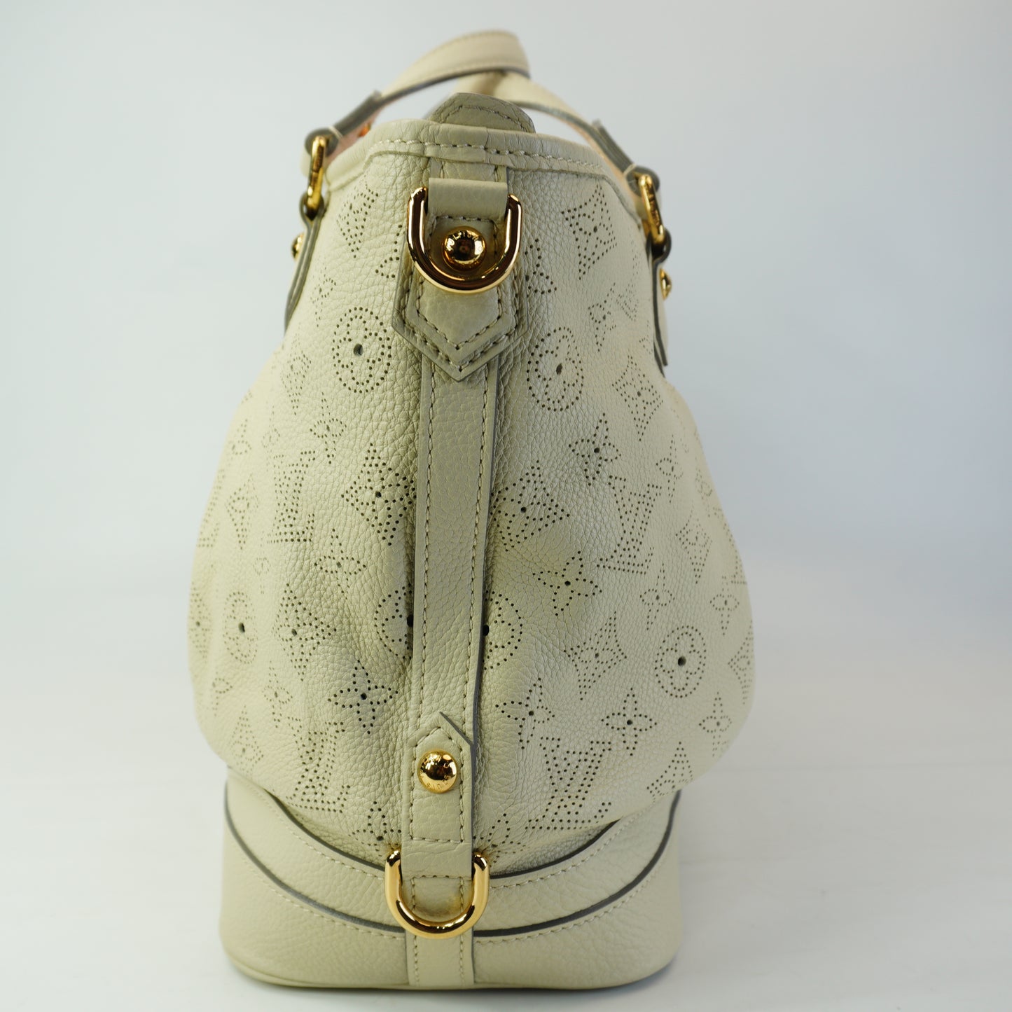 Louis Vuitton	Mono Mahina Stellar White MediumGHW