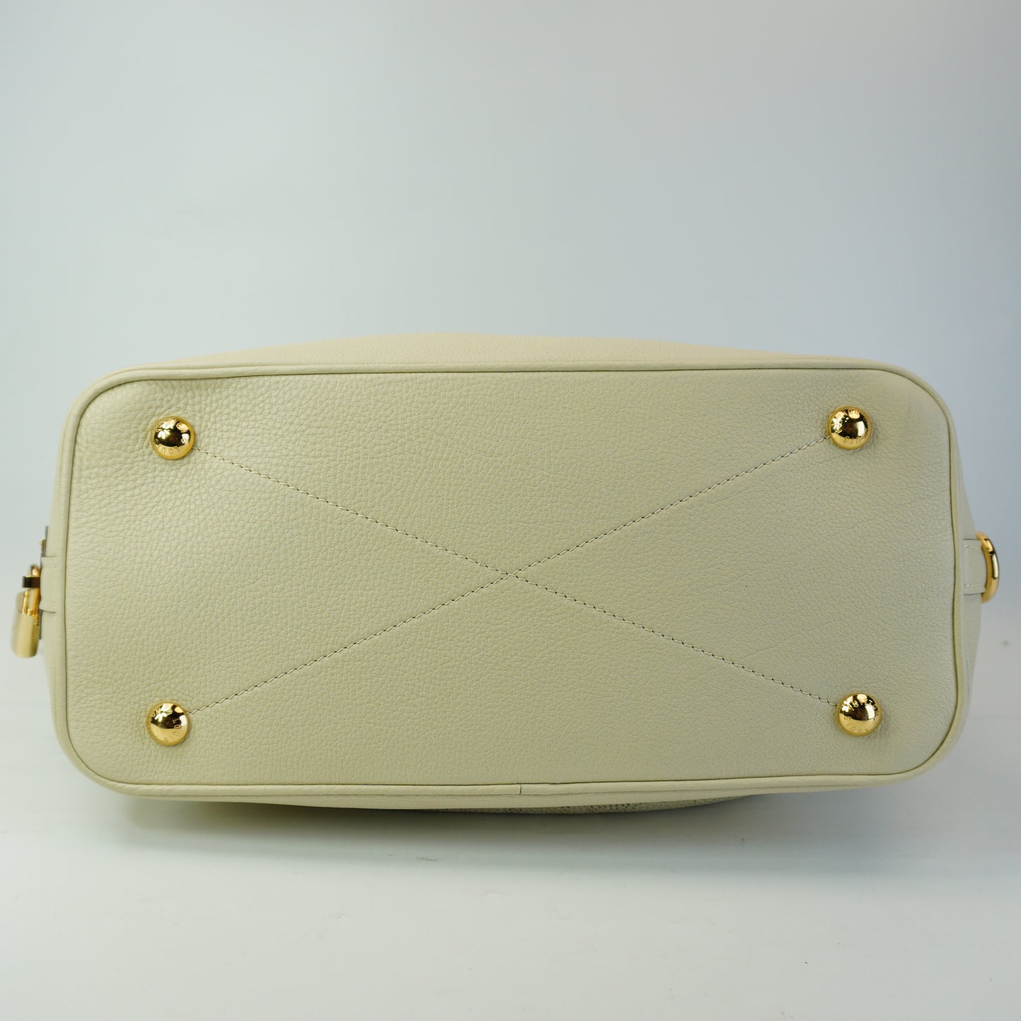 Louis Vuitton	Mono Mahina Stellar White MediumGHW