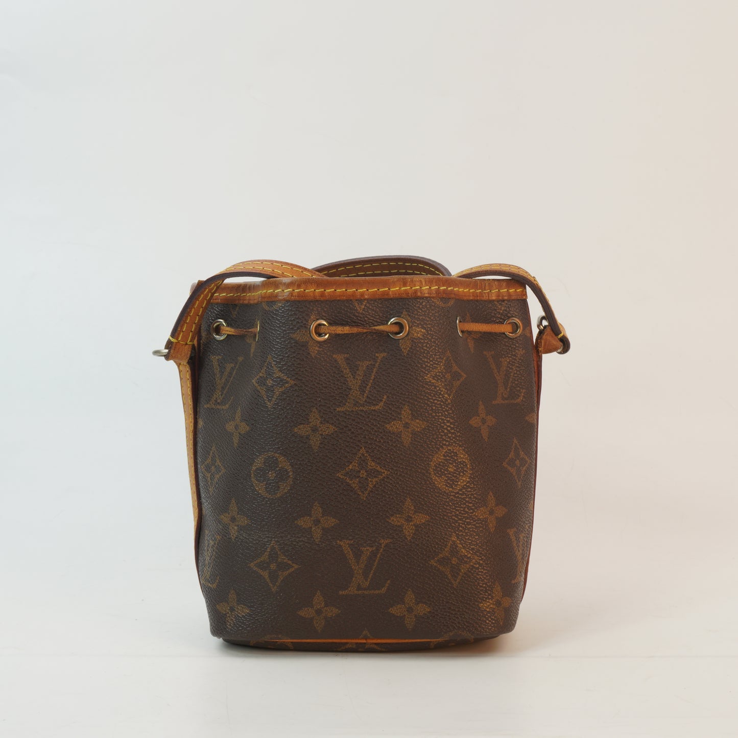 Louis Vuitton	Nono Noe GHW