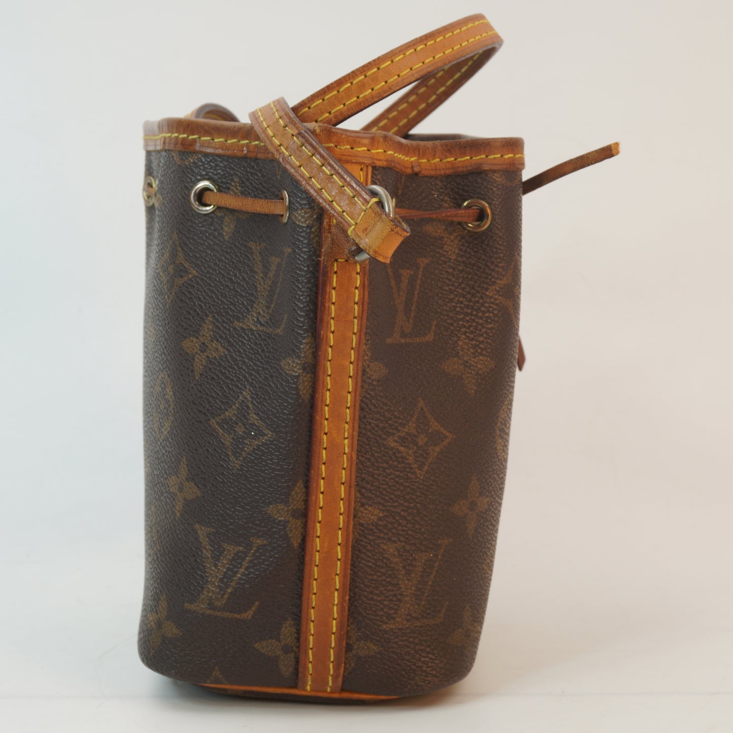 Louis Vuitton	Nono Noe GHW