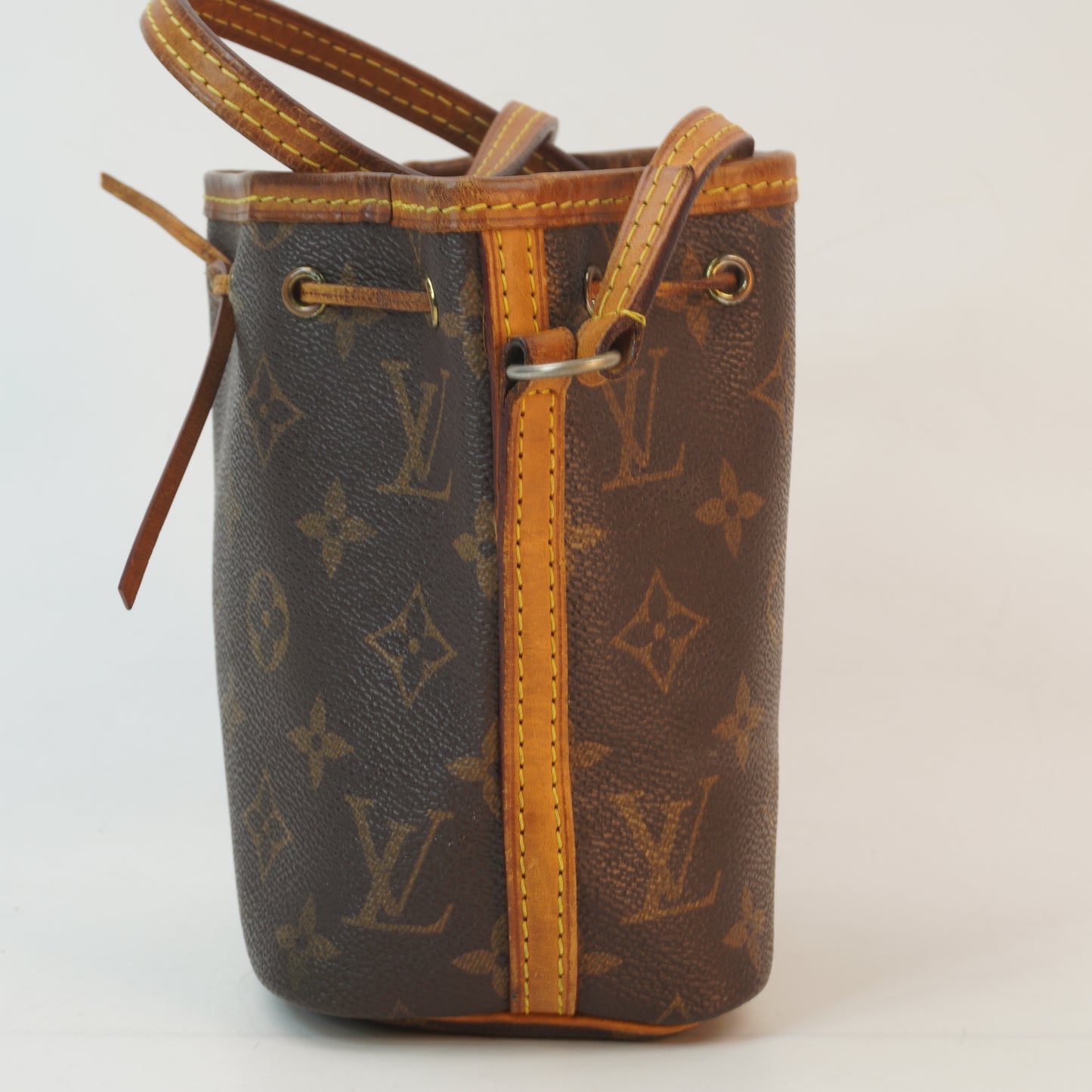 Louis Vuitton	Nono Noe GHW