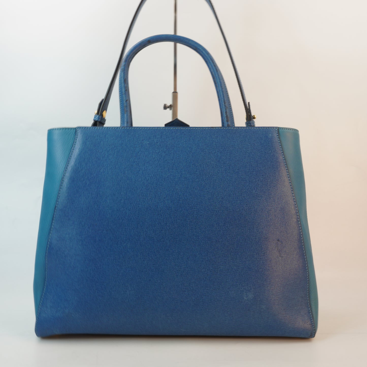 Fendi Vitello Elite 2 Jours Tote GHW Medium