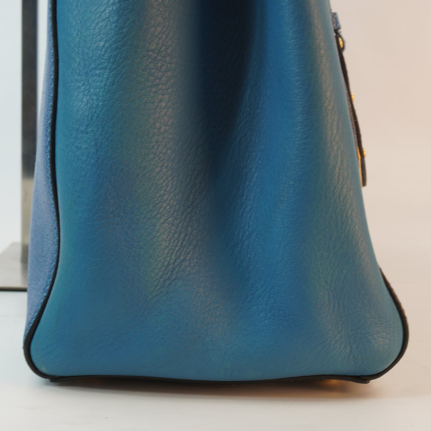 Fendi Vitello Elite 2 Jours Tote GHW Medium
