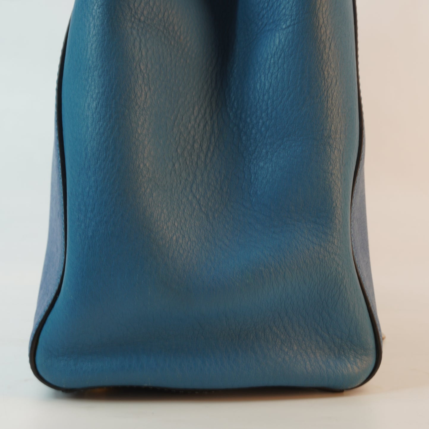 Fendi Vitello Elite 2 Jours Tote GHW Medium