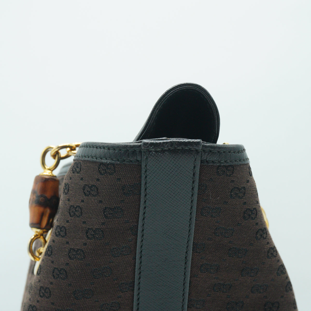 Gucci	Micro GG Supreme Bucket Bag Brown GHW