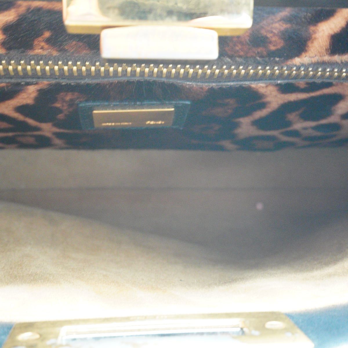 Fendi Peekabo Twist lock Large Premium Calfskin Black GSHW