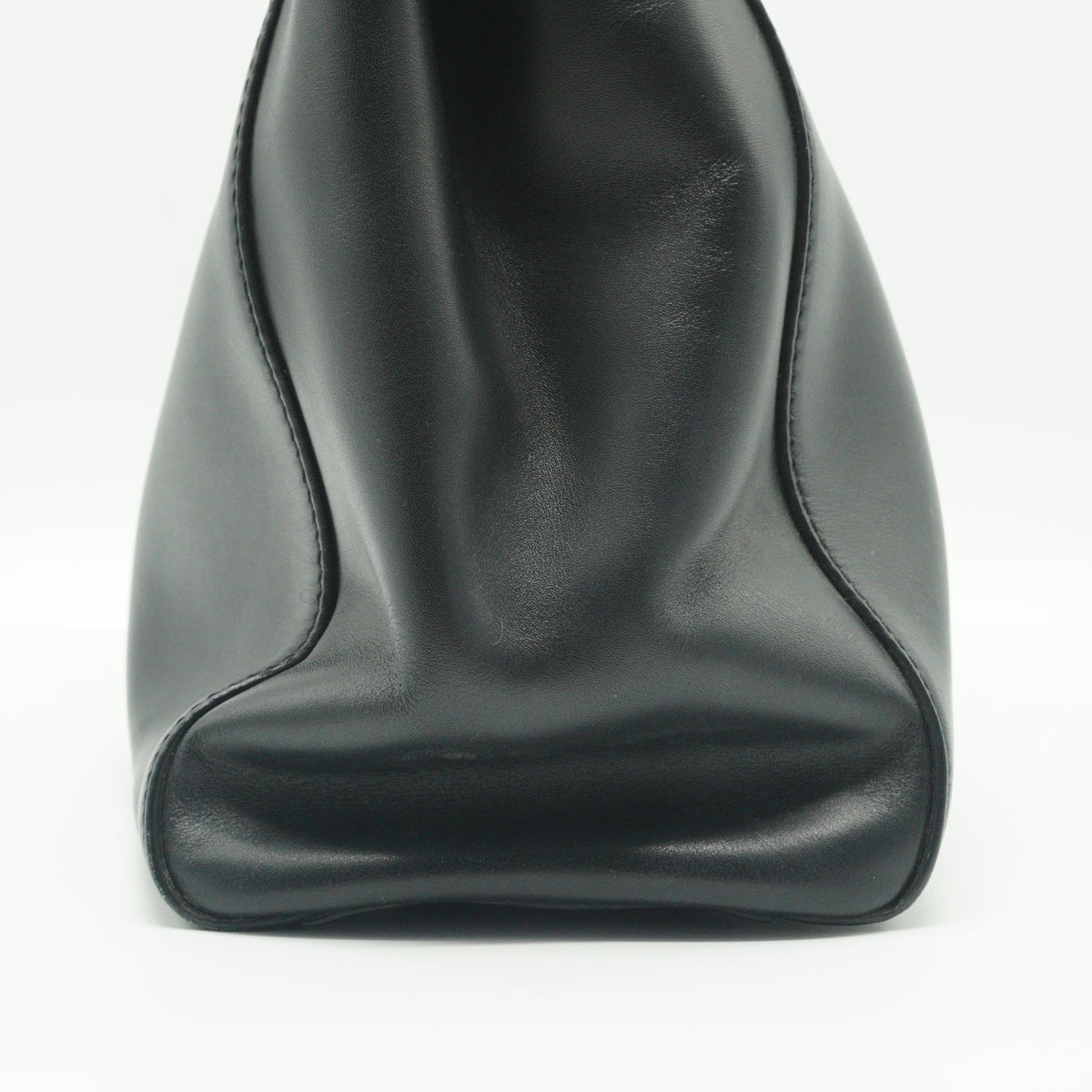Fendi Peekabo Twist lock Large Premium Calfskin Black GSHW