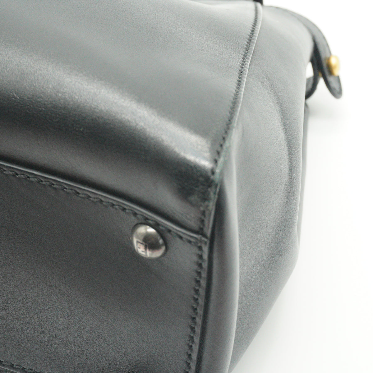 Fendi Peekabo Twist lock Large Premium Calfskin Black GSHW