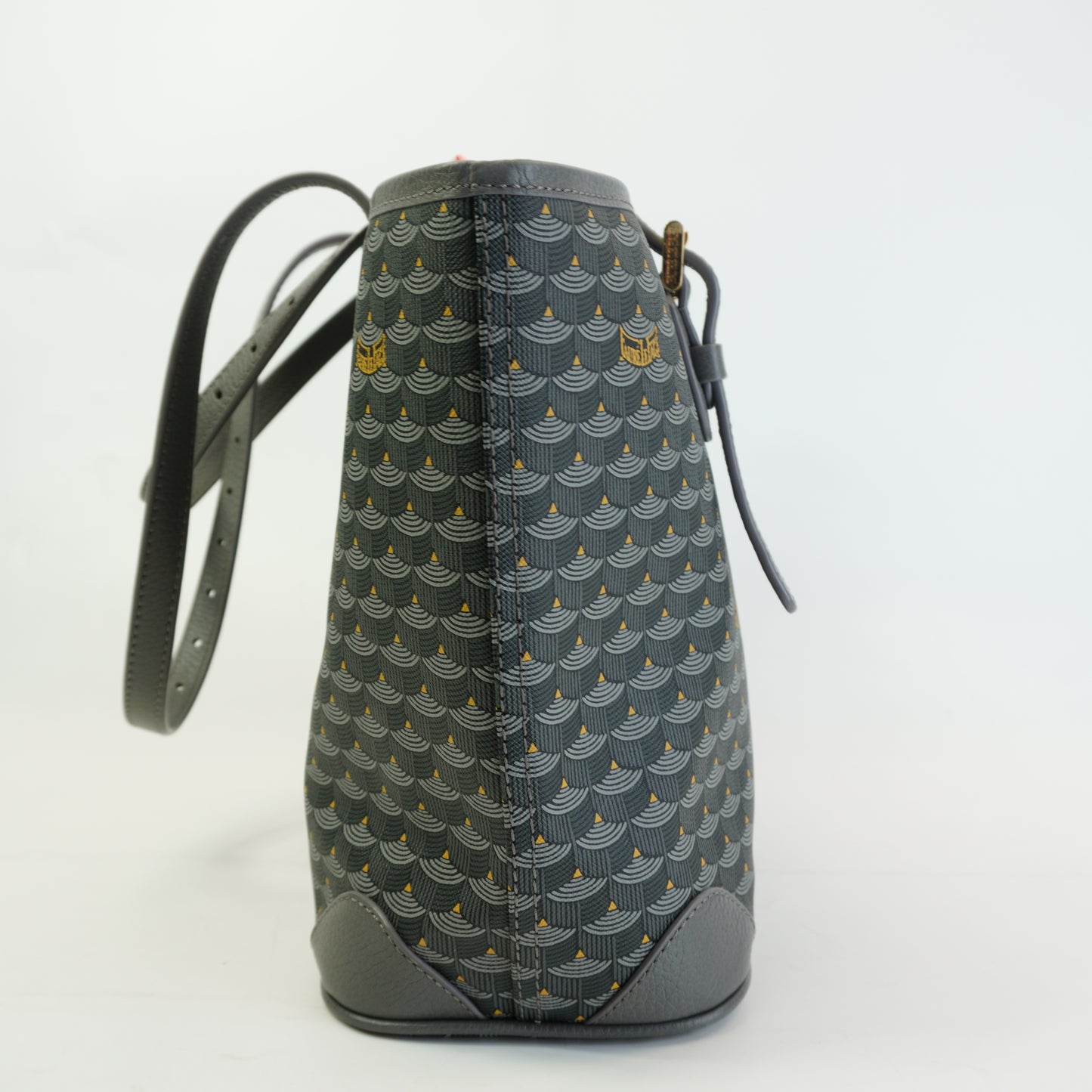 FLP	Daily Battle 27 Tote Bag GHW