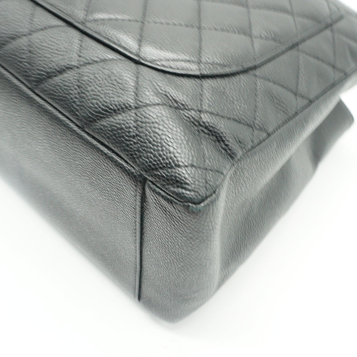 Chanel	Grand Shopping Tote Medium Black GHW