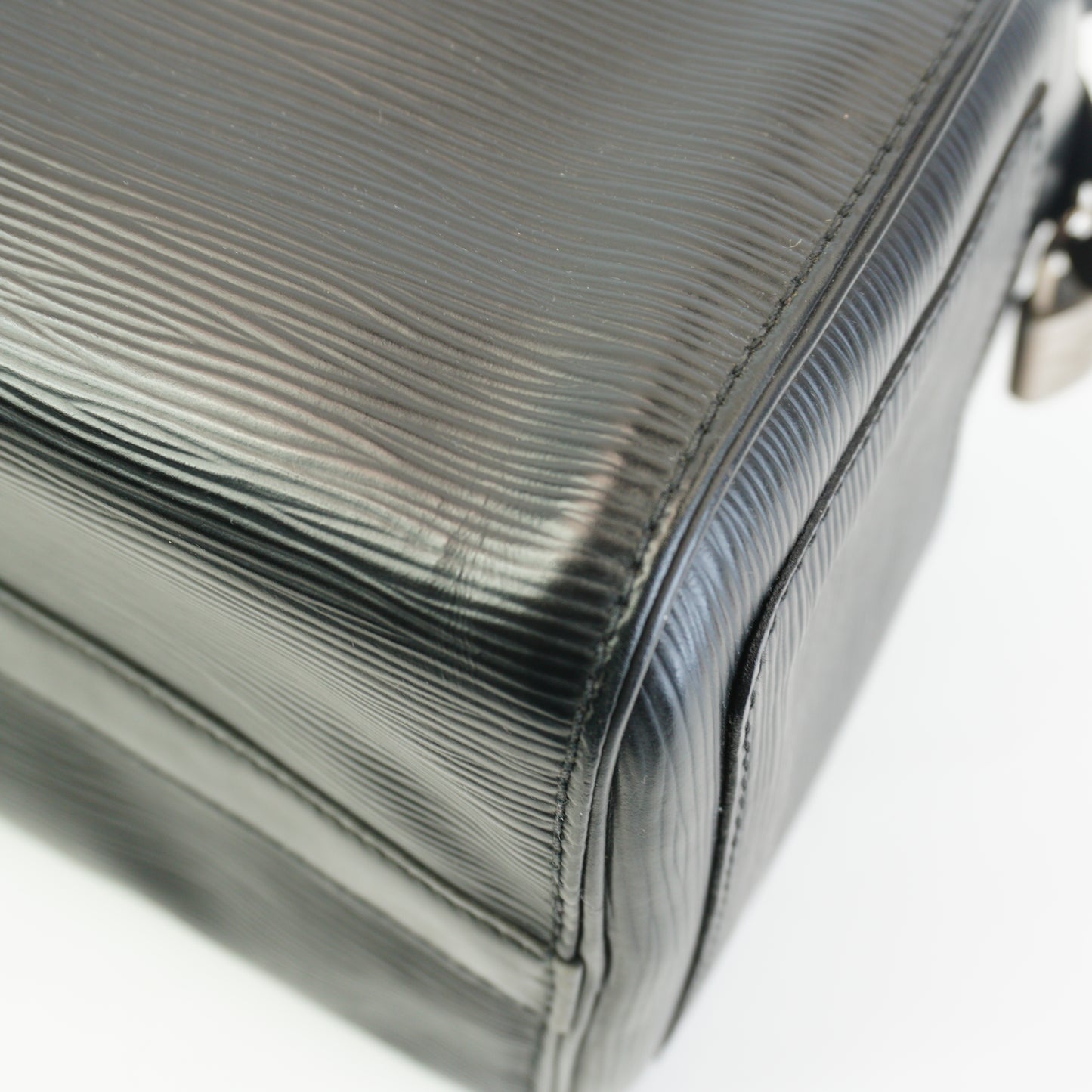 Louis Vuitton	Speedy 25 Epi Leather