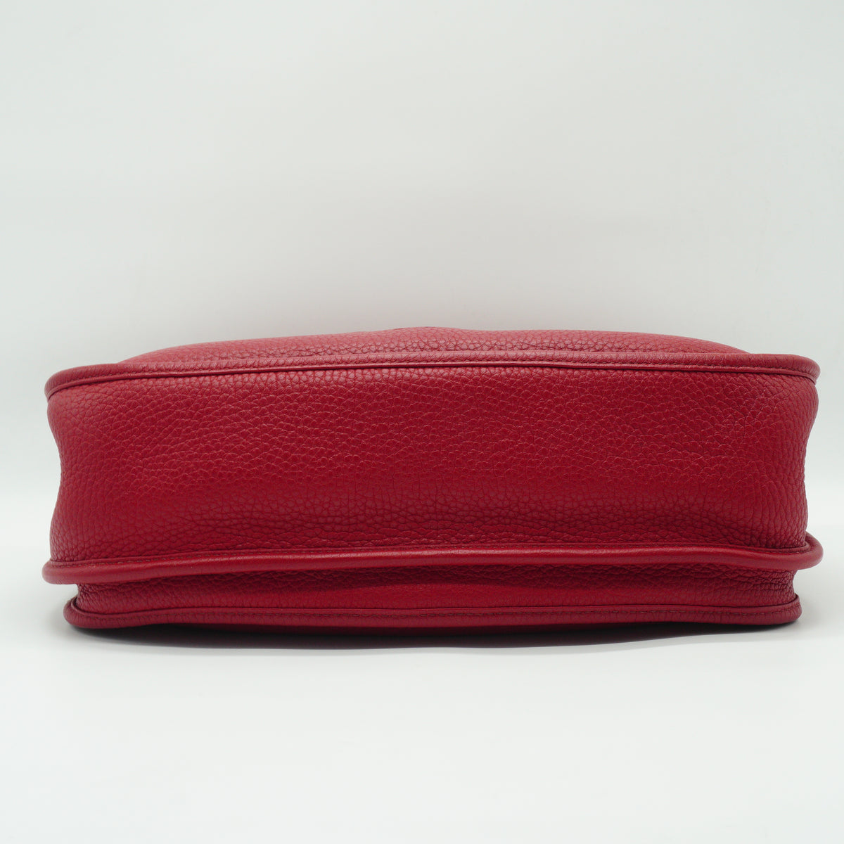 Hermes	Evelyn Red Crossbody Bag Red Medium SHW