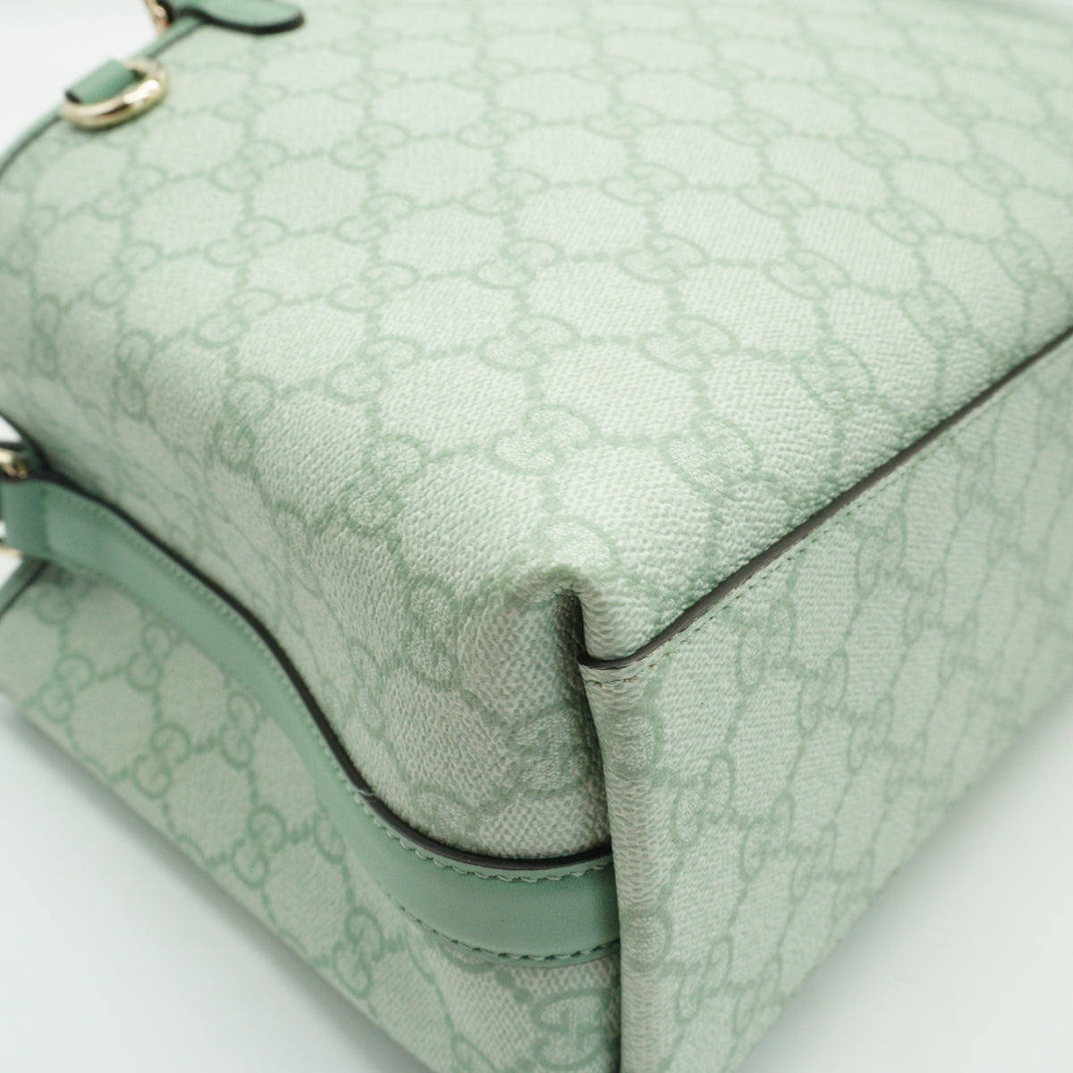 Gucci	GG Emblen Tote BAg Mint Green Medium SHW