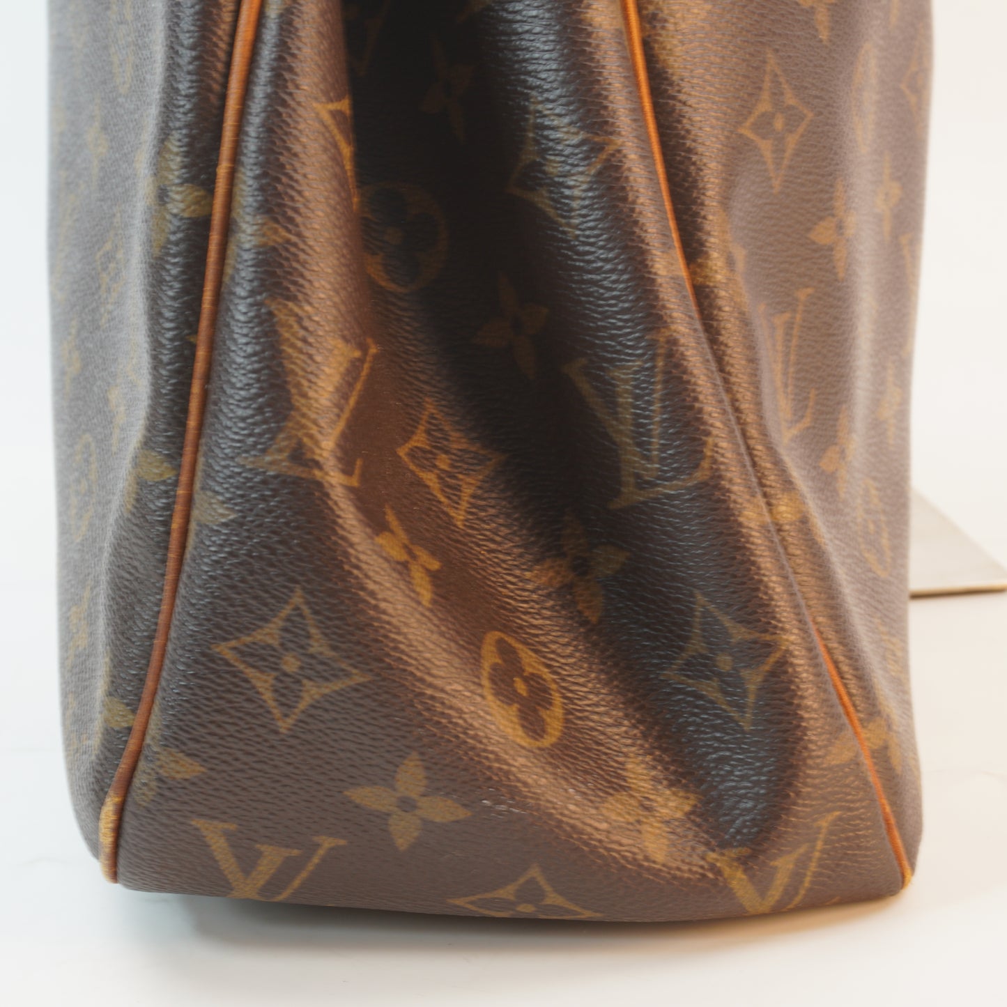 Louis Vuitton	Batignolles Horizontal GHW Large