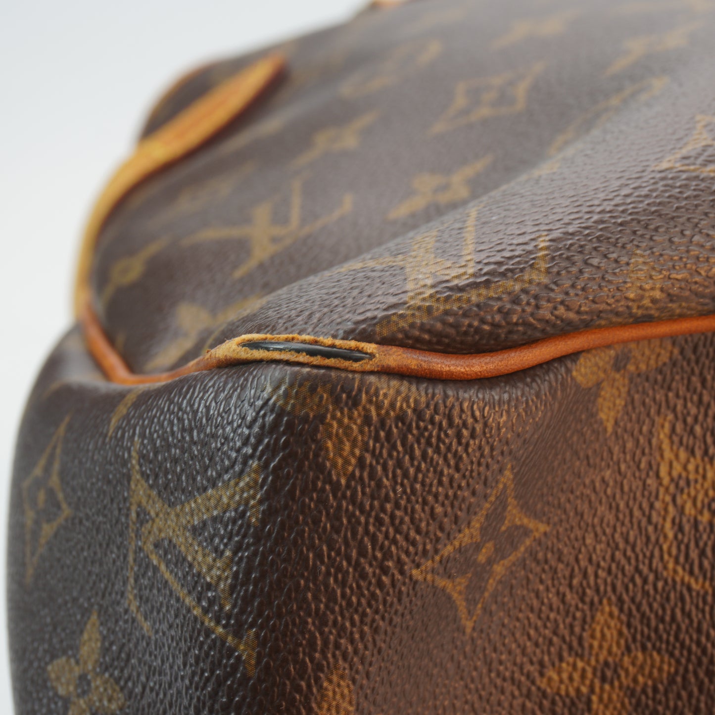 Louis Vuitton	Batignolles Horizontal GHW Large
